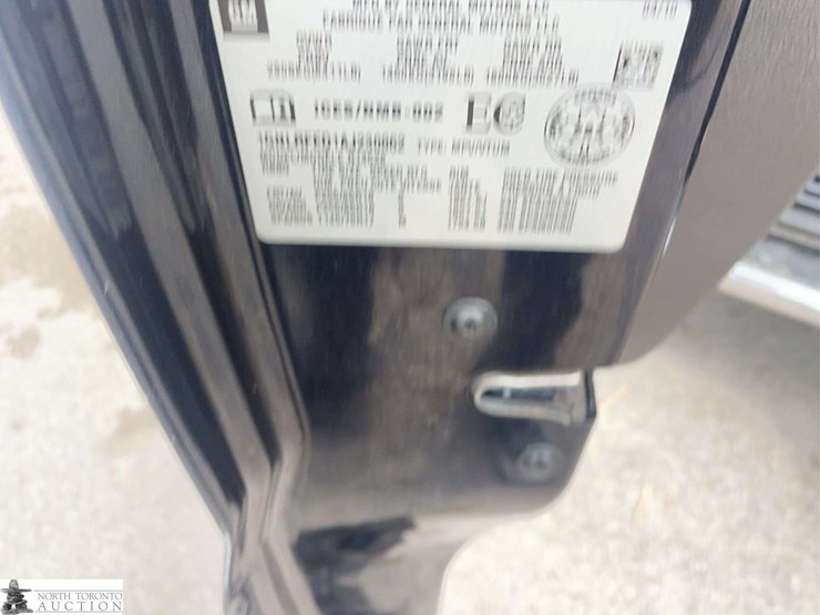 2010-chevrolet-traverse-image-15