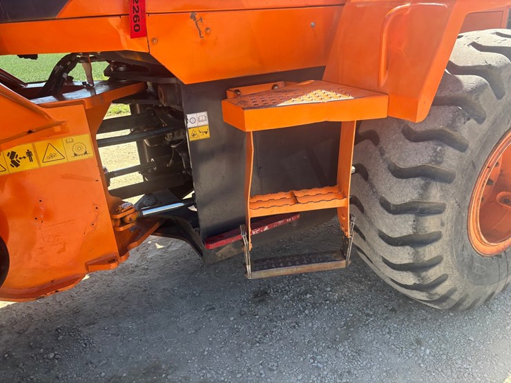 2013-doosan-dl250tc-image-11