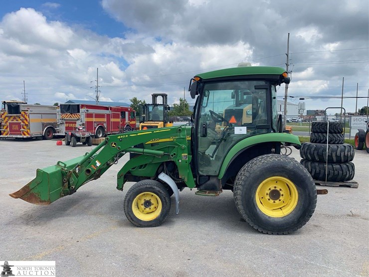 2010-john-deere-4520-image-8
