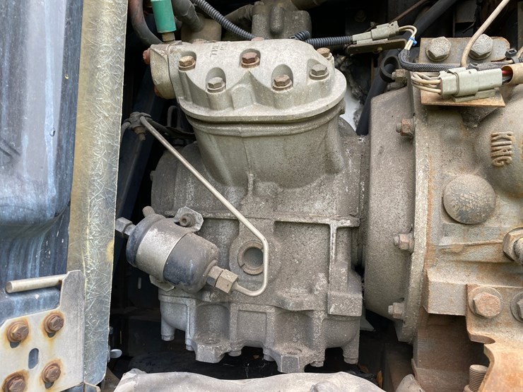 2005-utility-3000r-reefer-image-36