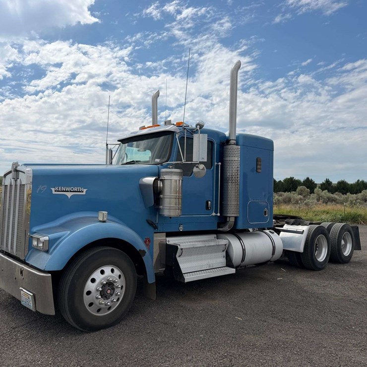 2007 KENWORTH W900
