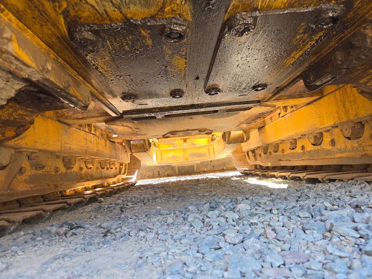 deere-650h-lt-image-29