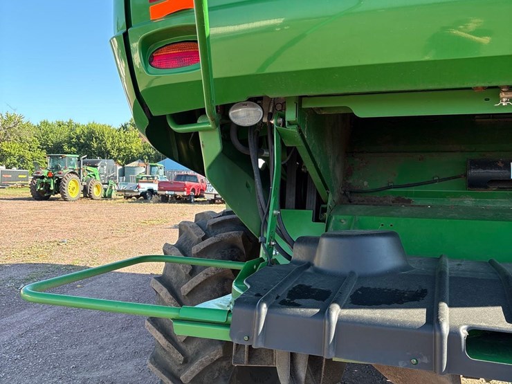 2012-john-deere-s680-image-8