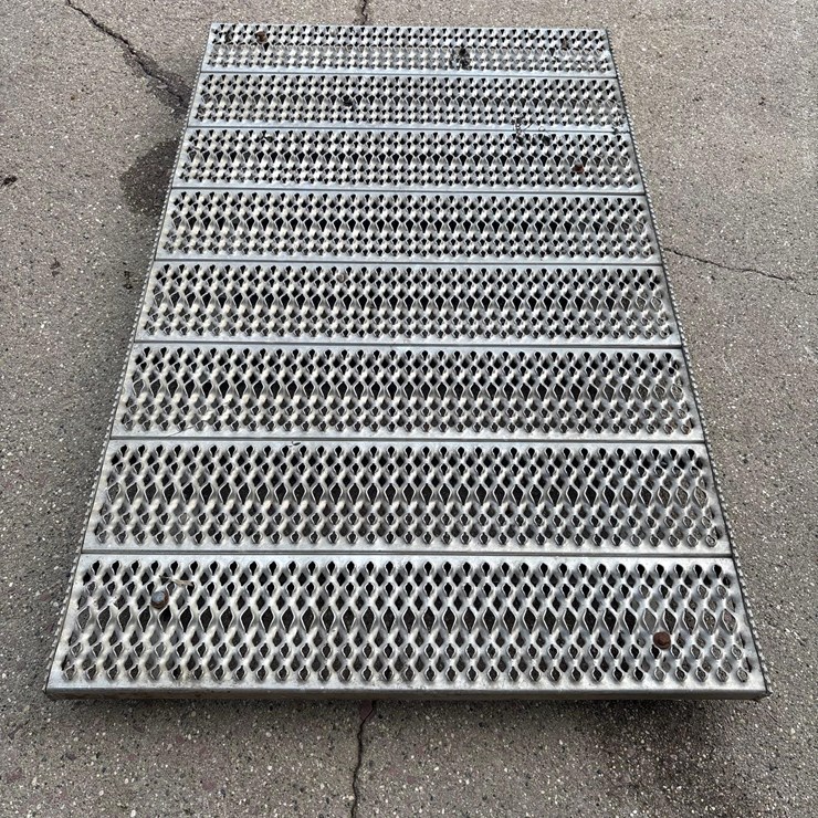 Aluminum Semi Deck Plate/With Mounting Brackets
