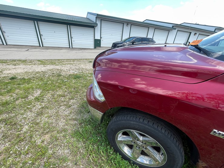 2011-dodge-1500-image-9