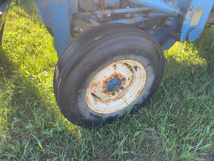 ford-3600-image-9