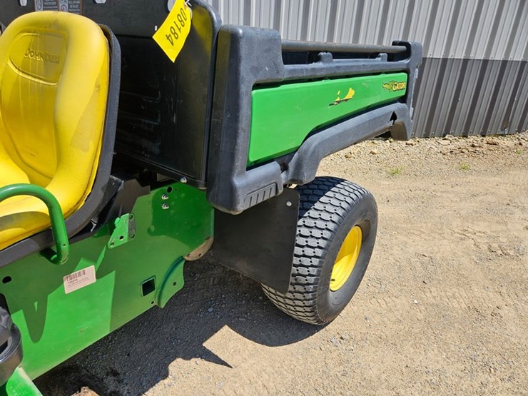 2016-john-deere-gator-image-12