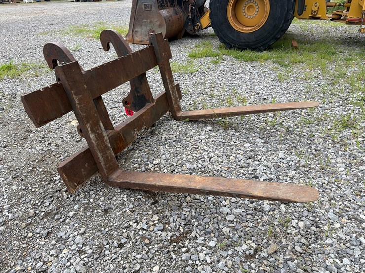 caterpillar-930h-image-1