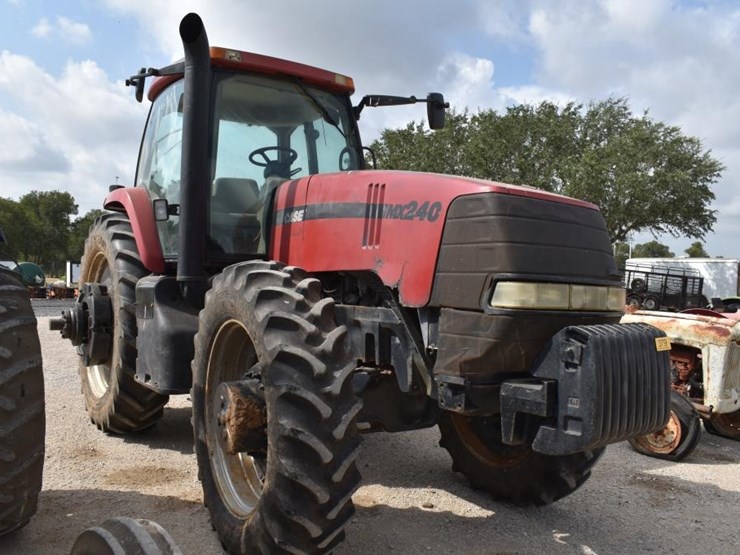 case-ih-mx240-image-2
