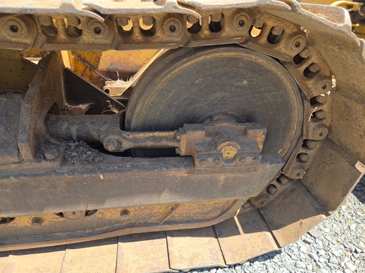 deere-650h-lt-image-43