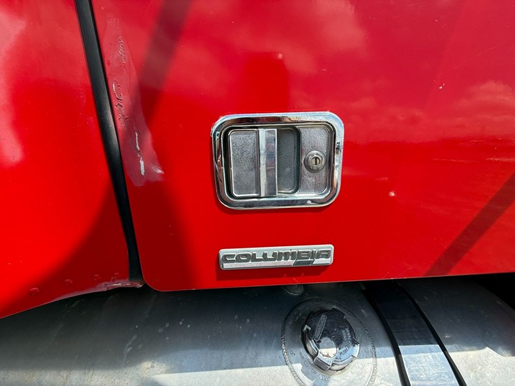 #47453-•-inop-2007-freightliner-columbia-t/a-truck-tractor-1fuja6cy07lx38975-inv#-47453-image-9
