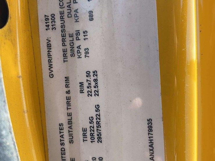 2010-international-durastar-4300-image-32