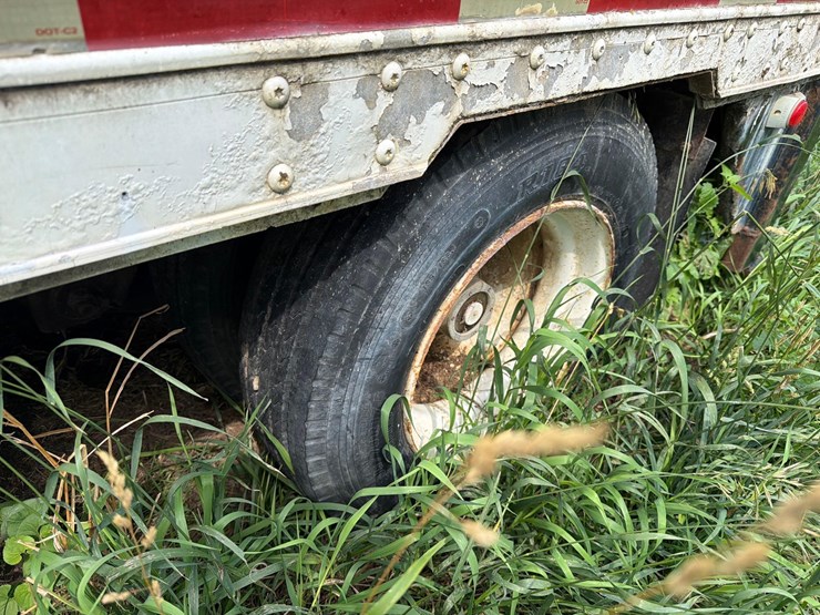 wabash-28ft-semi-van/spray-trailer-image-9