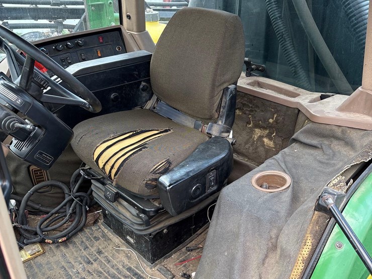 1998-john-deere-4700-image-44