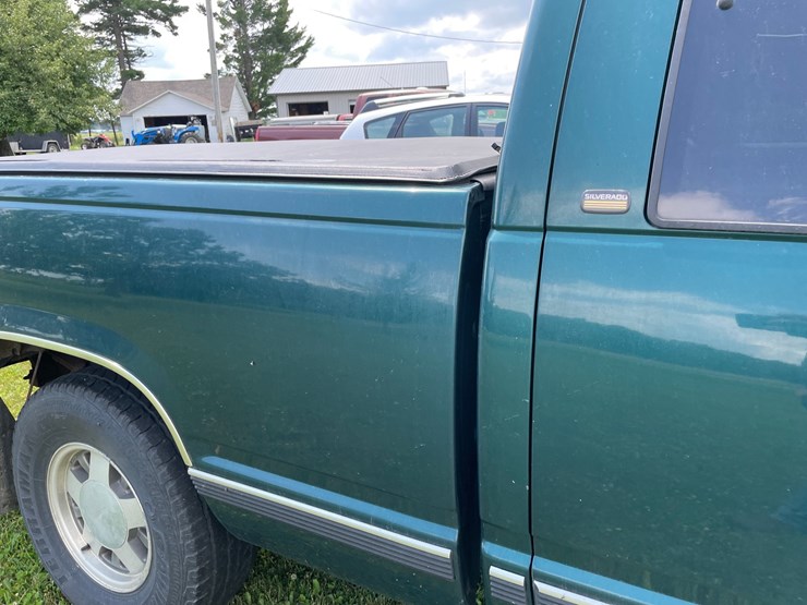 1998-chevrolet-silverado-1500-image-17
