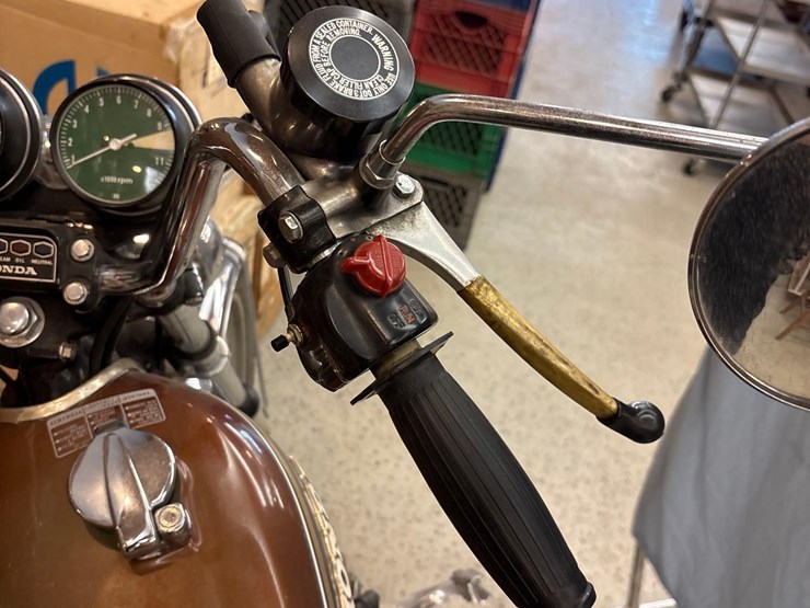1976-honda-cb550-motorcycle-image-19