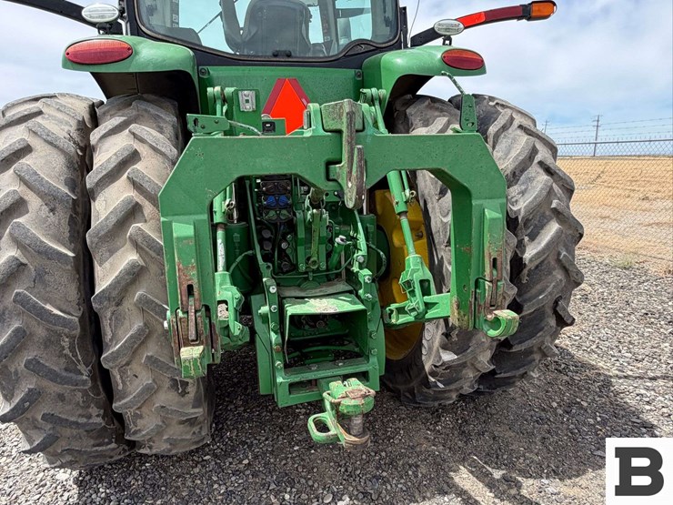 2014-john-deere-8345r-image-21