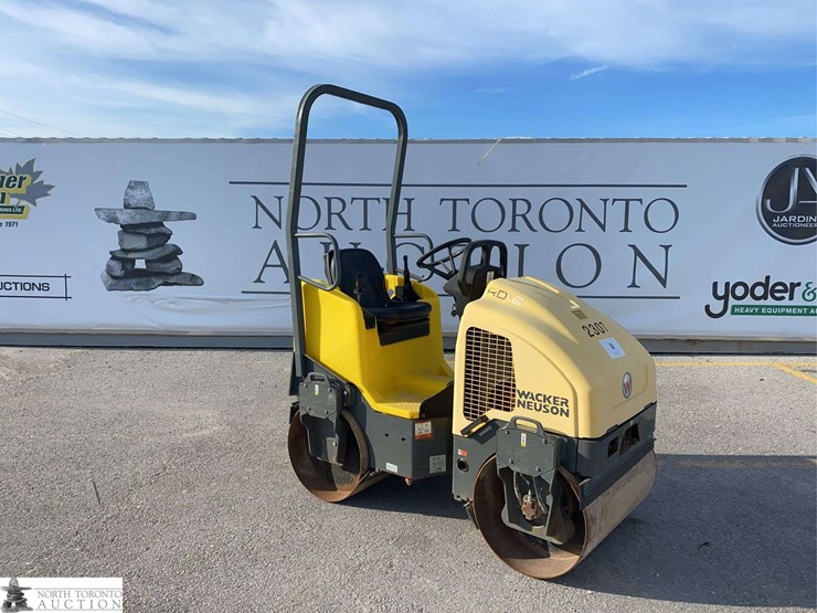 2010-wacker-neuson-rd12a-90-image-4