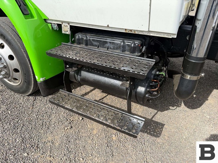 2006-international-durastar-4300-image-13