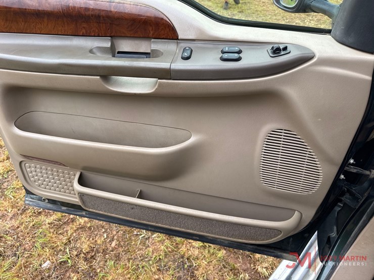 2003-ford-f450-lariat-image-35