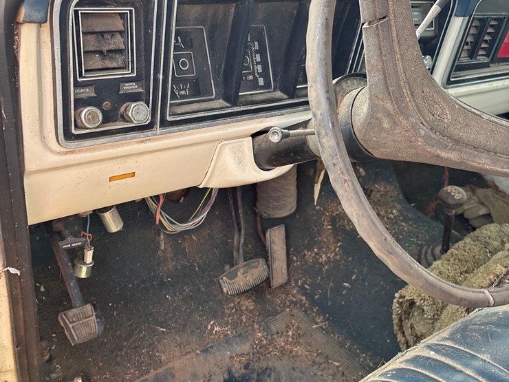 1976-ford-f250-image-45