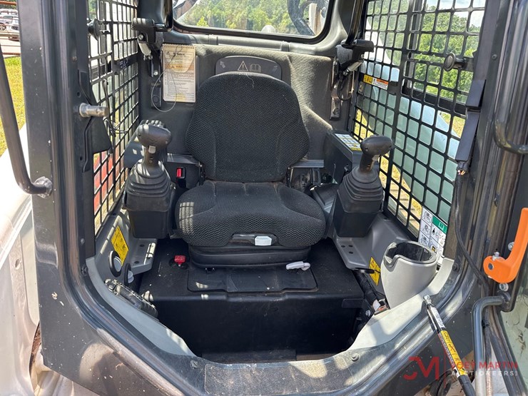 2023-bobcat-t770-image-16