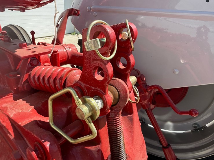 1951-ford-8n-image-36