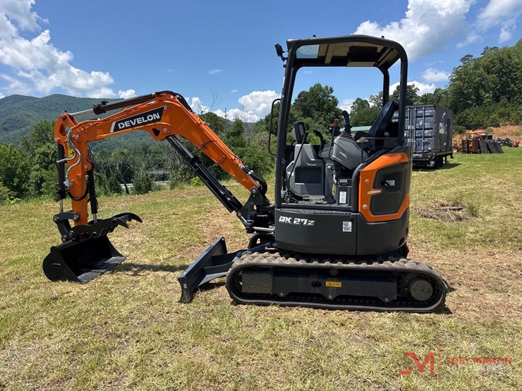 unused-2024-develon-dx-27z-mini-excavator-image-2