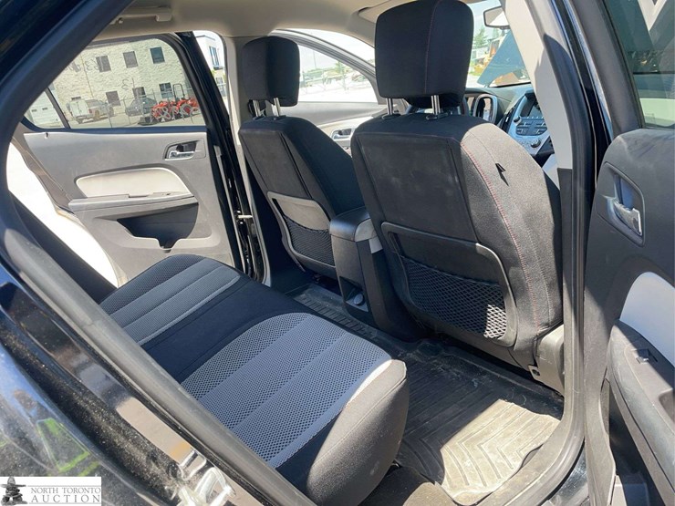 2013-chevrolet-equinox-image-15