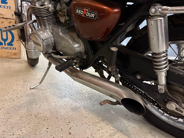 1976-honda-cb550-motorcycle-image-21