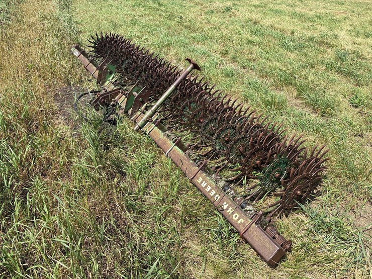 john-deere-400-image-4