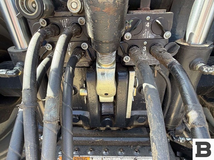 case-ih-770-image-10