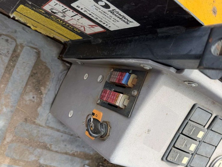 2007-jcb-930-image-44