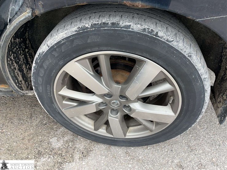2013-nissan-pathfinder-image-24