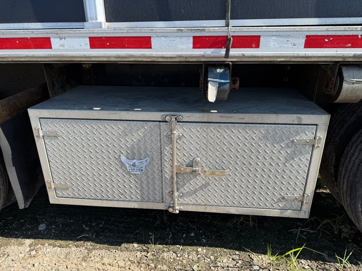 2016-fontaine-flat-bed-trailer-image-12