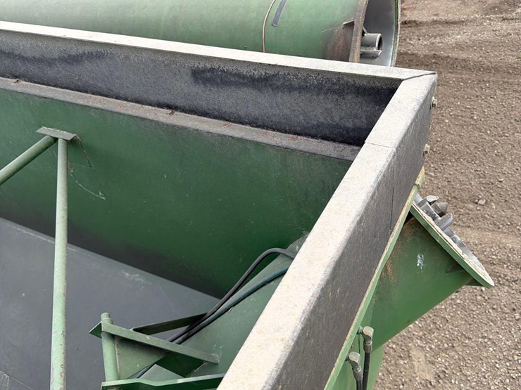 ficklin-cr9600-grain-cart-image-29
