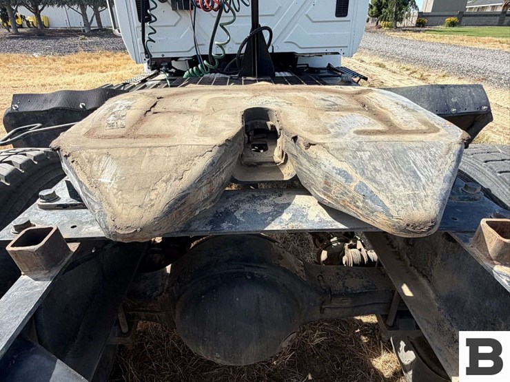 2006-international-durastar-4400-image-22