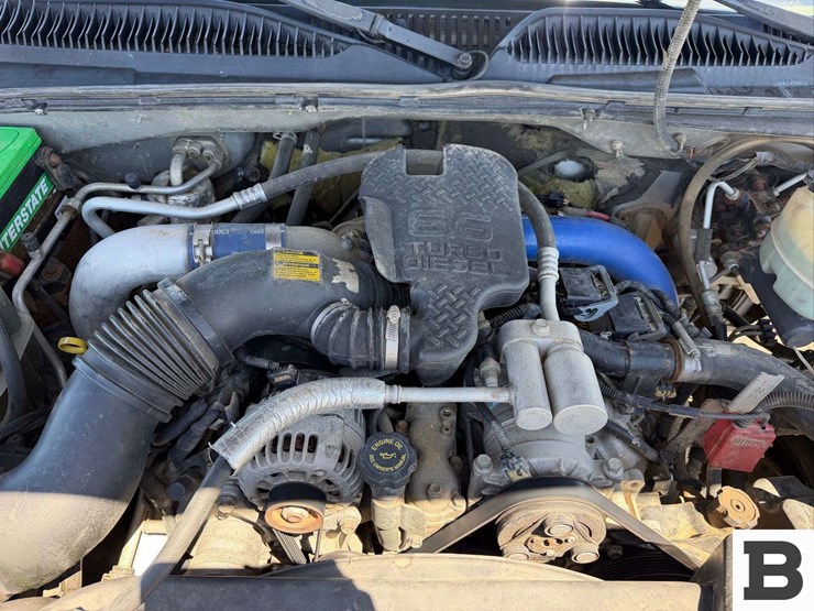 2002-chevrolet-silverado-2500hd-image-36