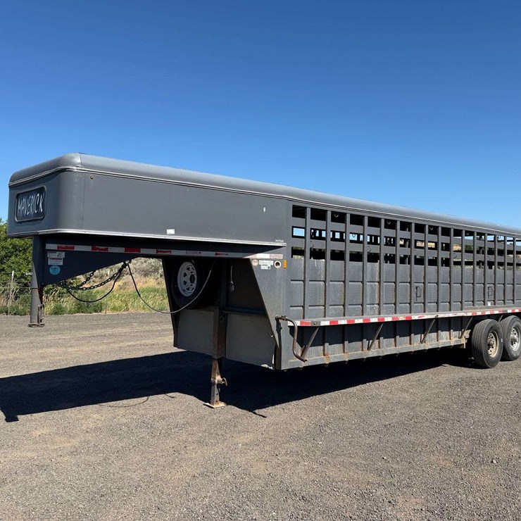 2015 C&B Quality MAVGNST24-14K STR Stock Trailer