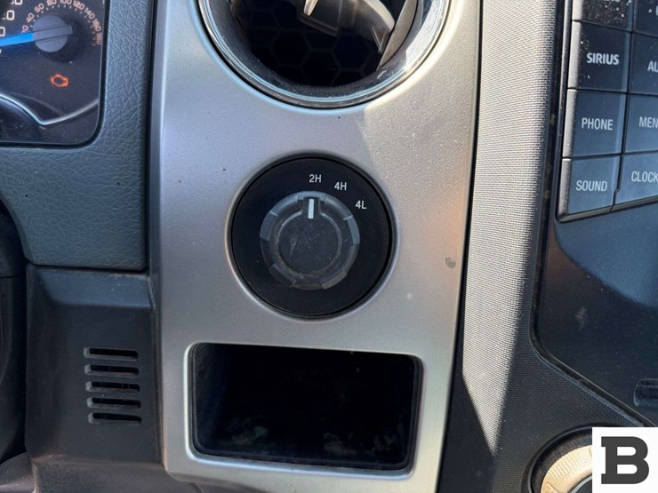 2014-ford-f150-image-26