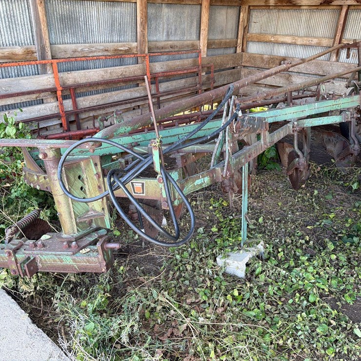 OLIVER 575