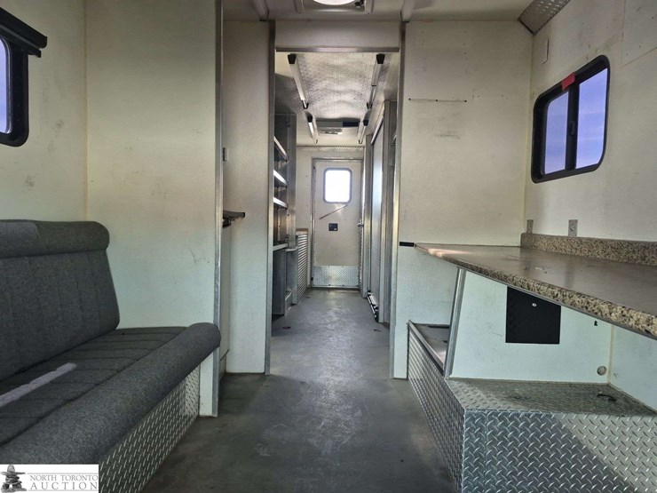 2006-chevrolet-kodiak-c5500-image-22