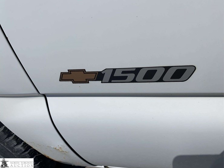 1999-chevrolet-silverado-1500-image-32
