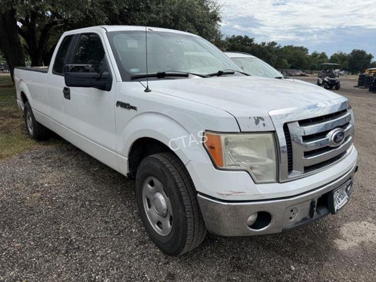 2011-ford-f150-xlt-image-3