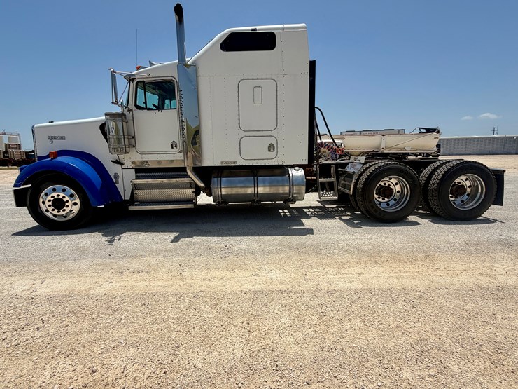 2000-kenworth-w900l-image-8