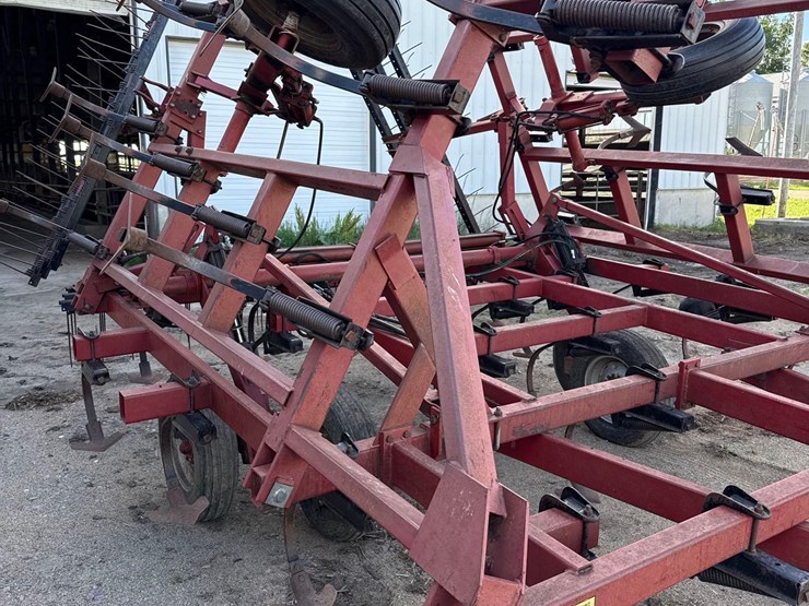 case-ih-4600-image-13