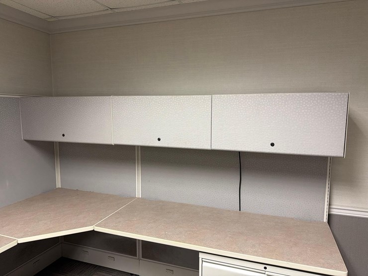 8’-x-10’-sectional-desk-with-back-wall-image-5