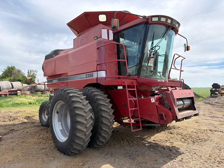 case-ih-2388-image-3