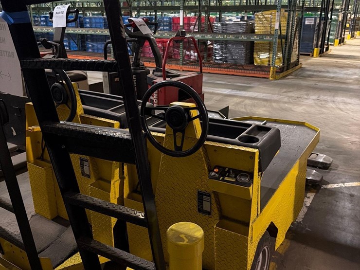 motrec-e260-electric-utility-cart-*needs-battery*-image-2