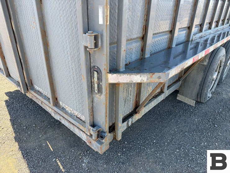 2015-c&b-quality-mavgnst24-14k-str-stock-trailer-image-27